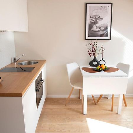 Estonishing Stay Mere Residence Tallinn Buitenkant foto