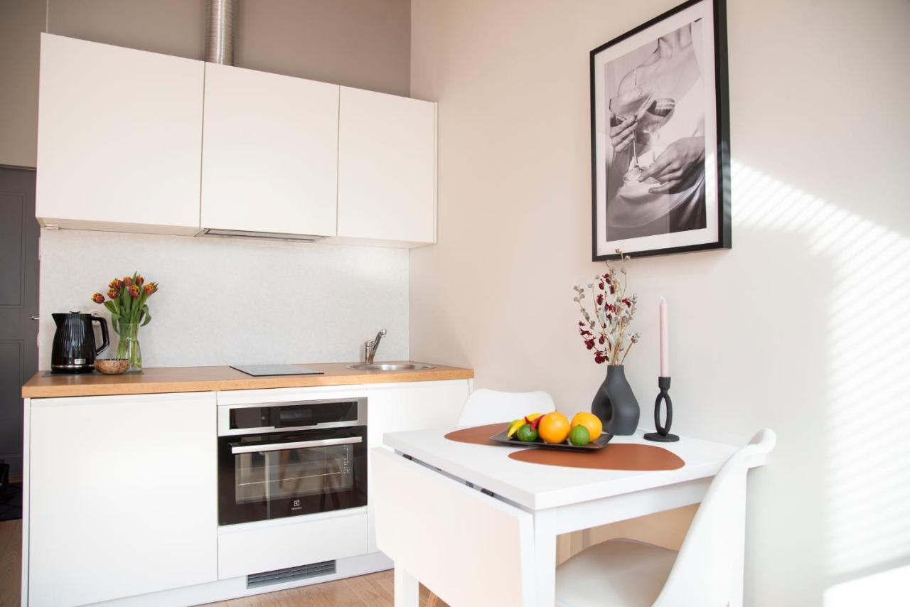 Estonishing Stay Mere Residence Tallinn Buitenkant foto